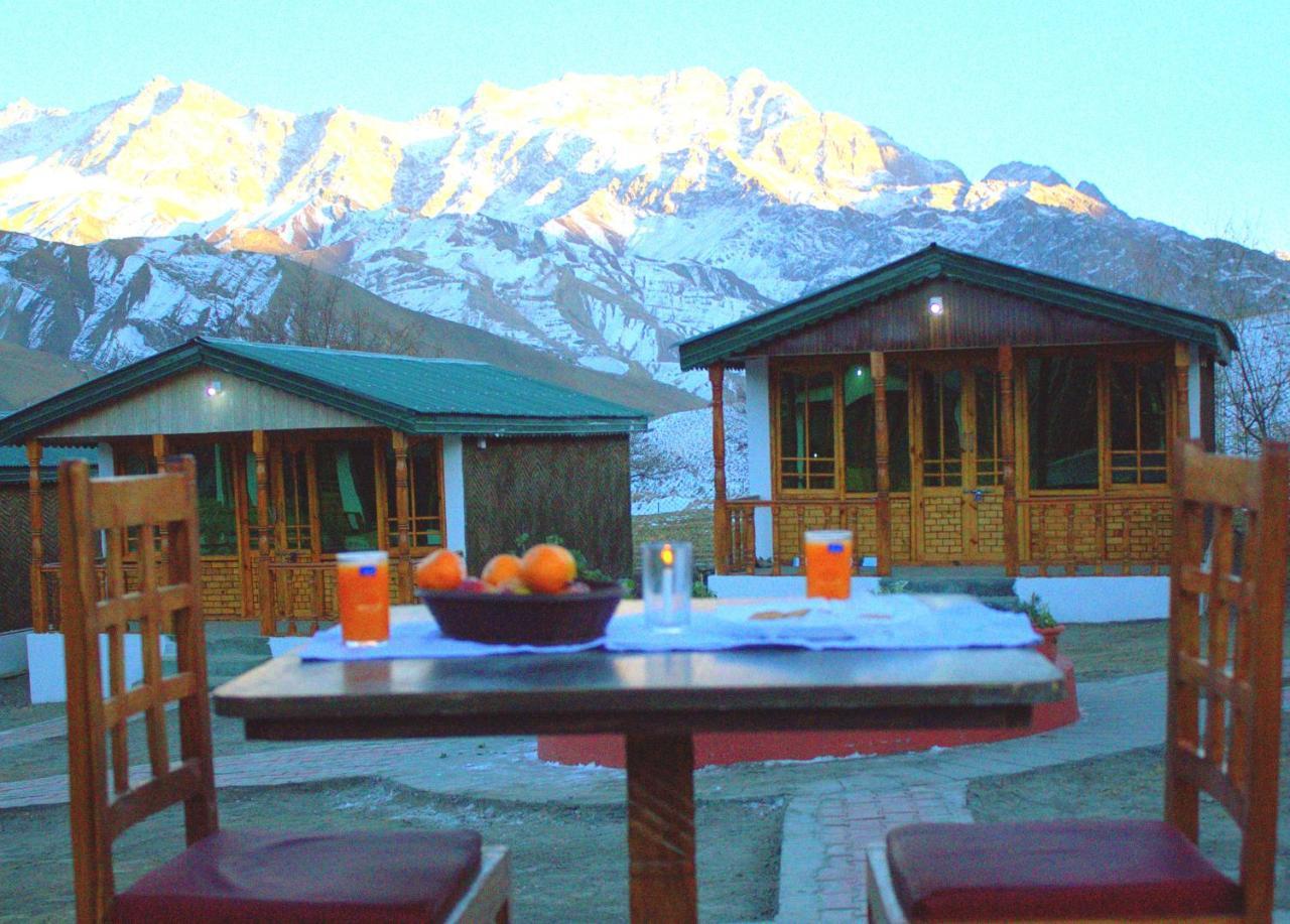 Rangyul Resort Kargil Exteriör bild