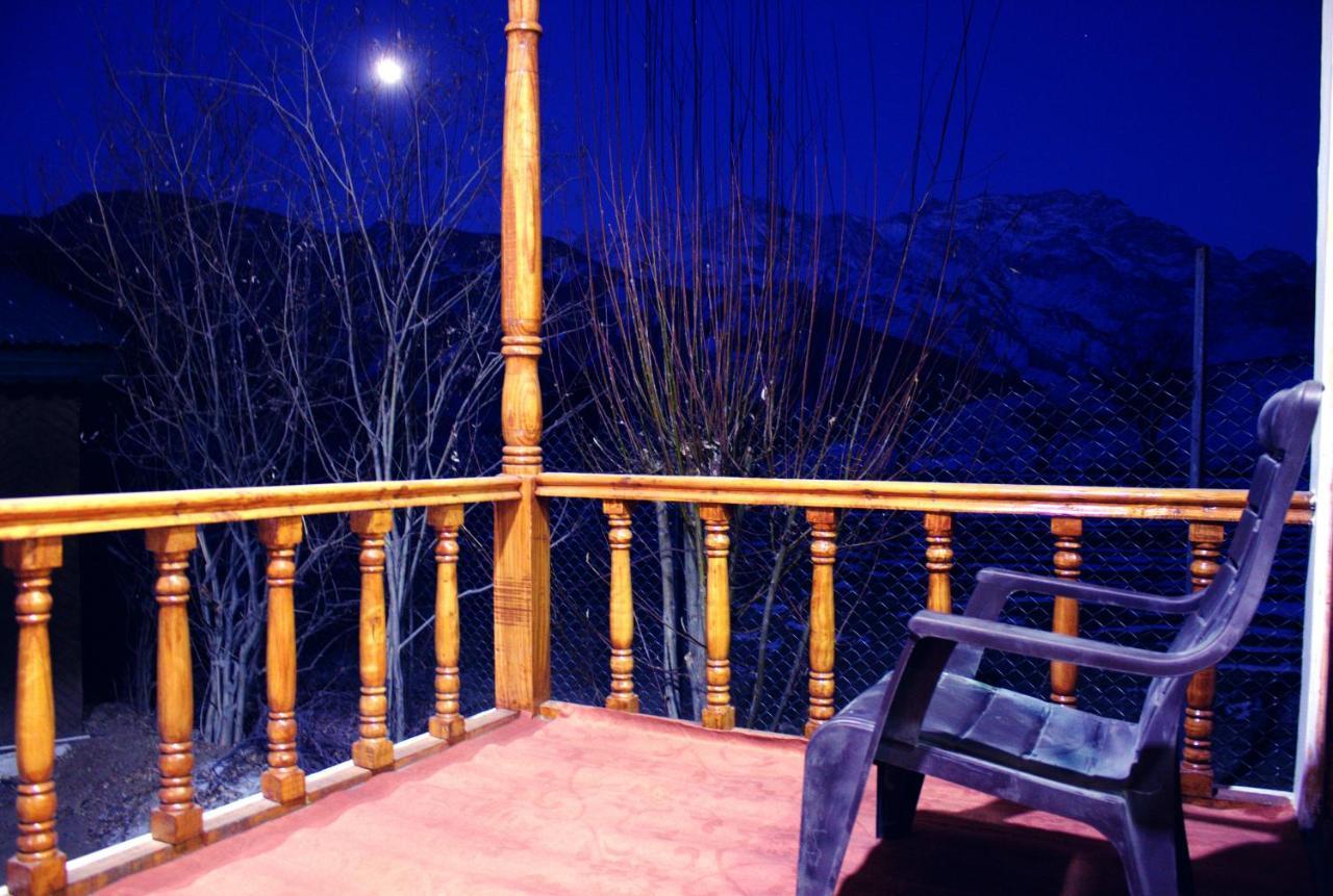 Rangyul Resort Kargil Exteriör bild