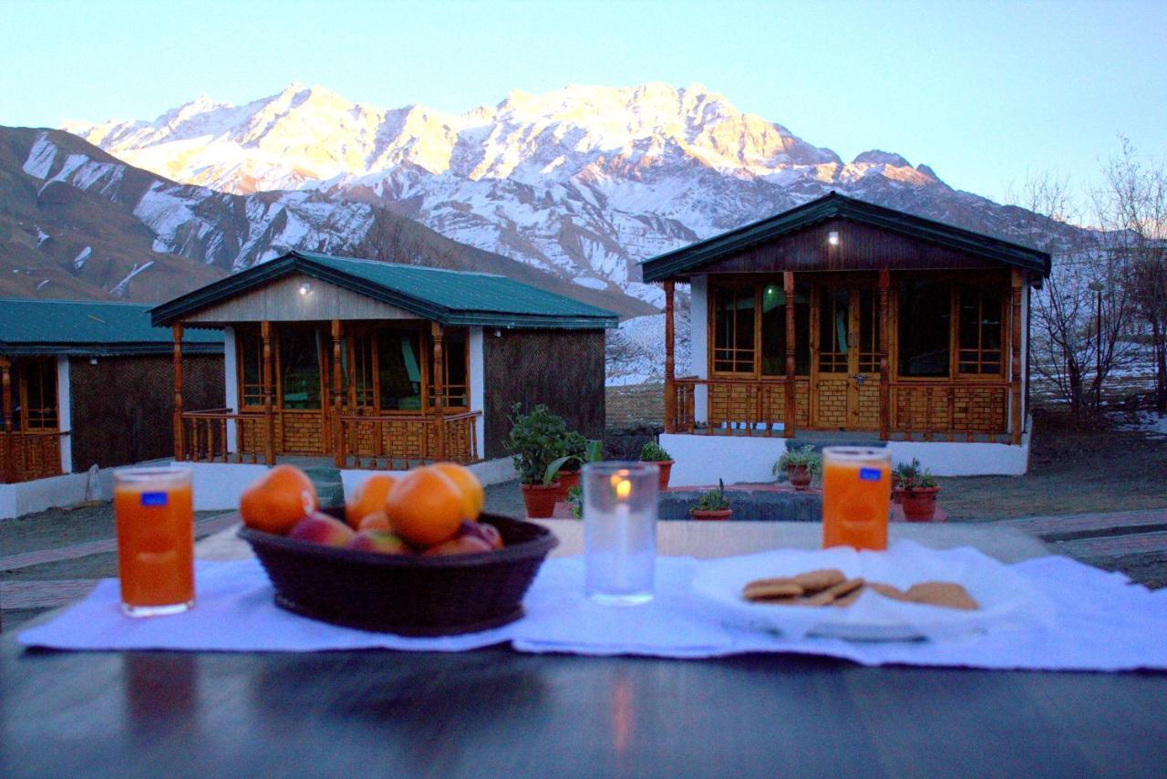Rangyul Resort Kargil Exteriör bild