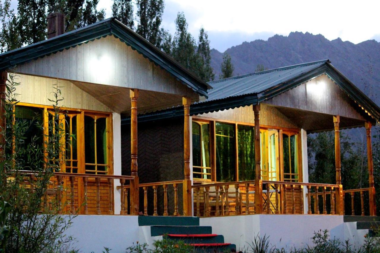 Rangyul Resort Kargil Exteriör bild